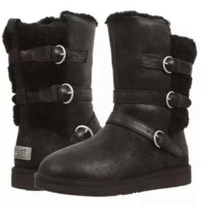Women’s UGG BECKET #5 Authentic